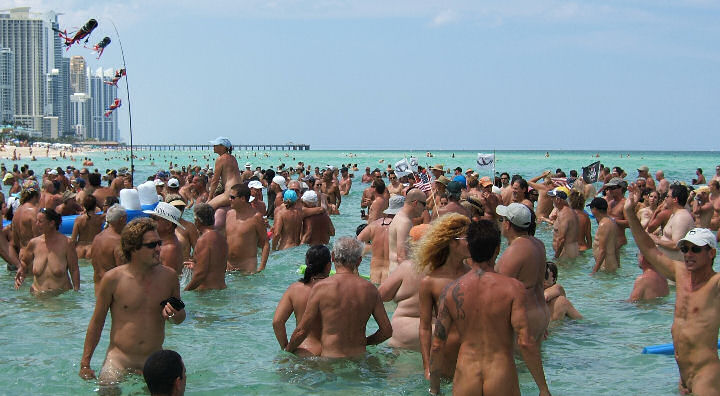 Tampa Nude Beach - Nude In Caspersen Beach Florida - PORNO Photo